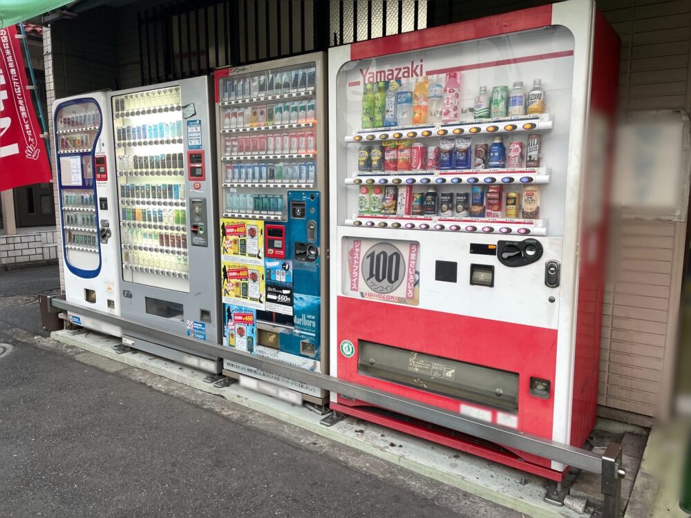 自動販売機外観