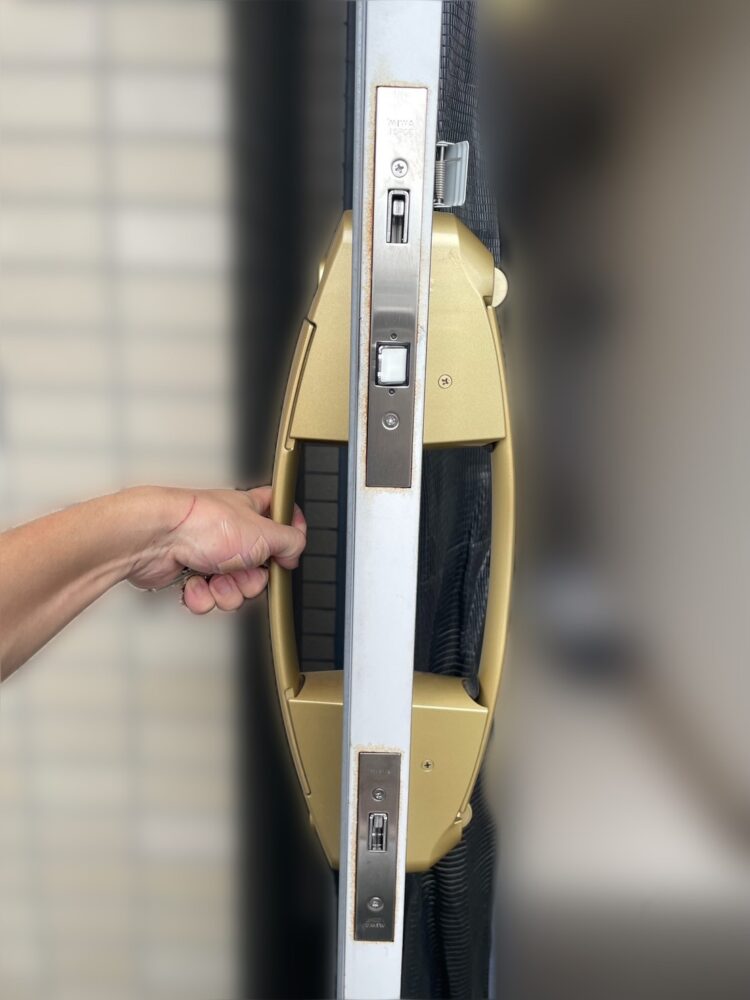 MIWA 10PGF+10DAF 錠ケース交換後