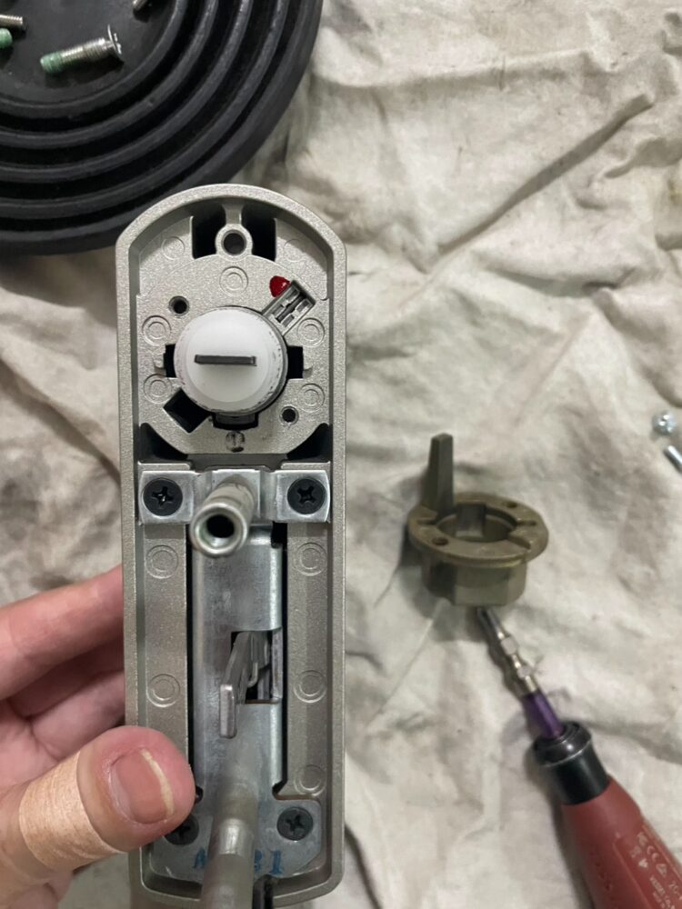 プッシュプル 分解中