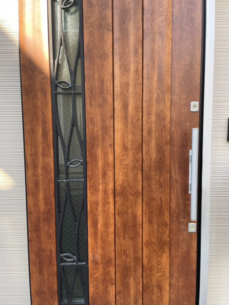 LIXIL エルキューブ 玄関ドア