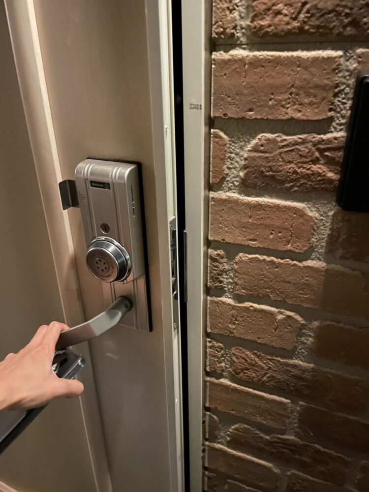 Sherlock壊さず開錠できます！